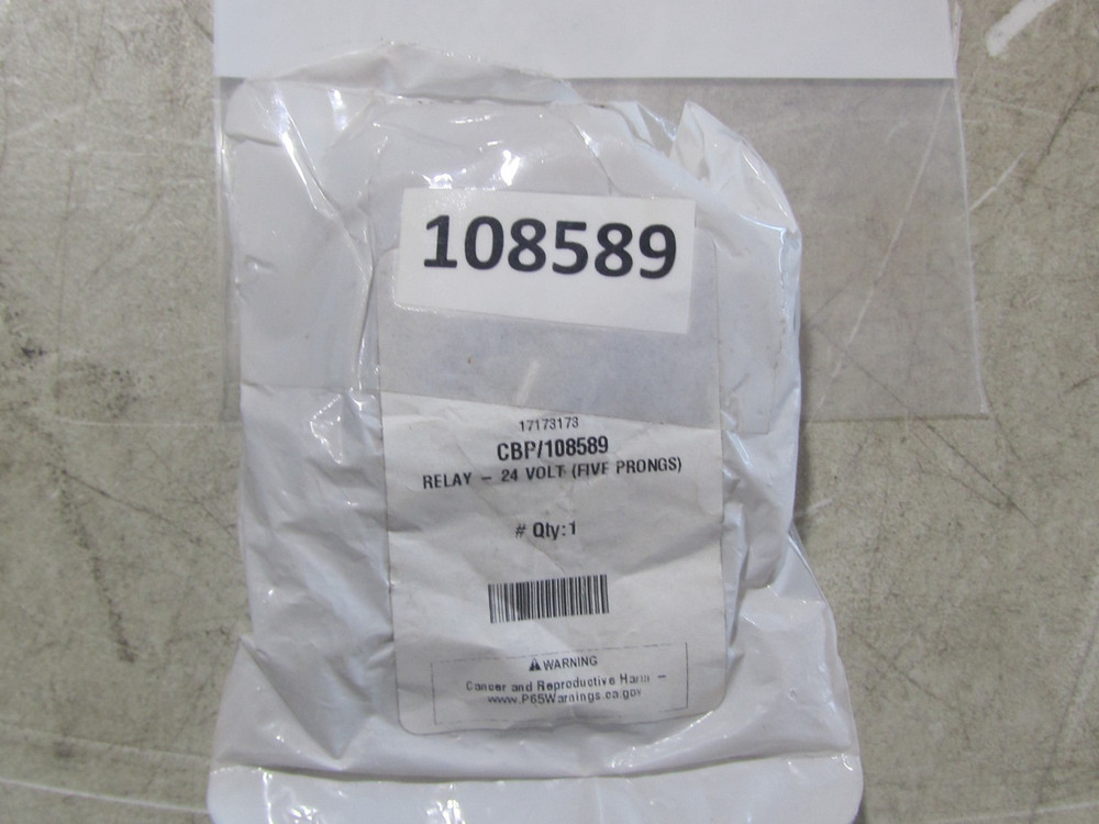 NEW 24 VOLT SEALED RELAY - TOTAL SOURCE 108589