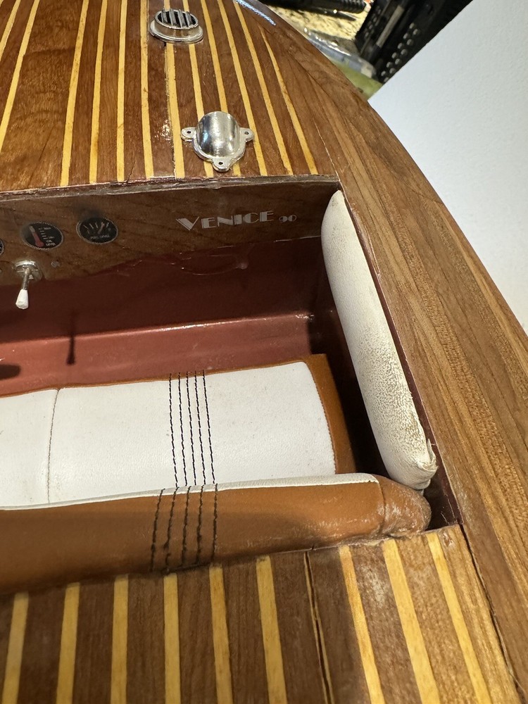 VINTAGE RC VENICE 90 Wooden BOAT Untested