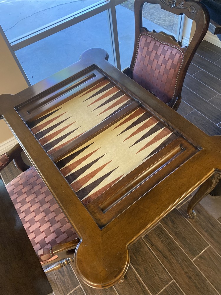 Backgommon table with chairs