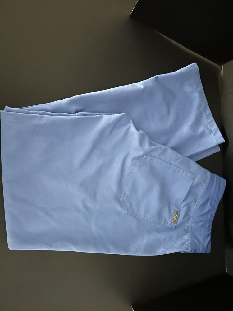 Figs Scrubs Size XX-Small Top & Small Bottom