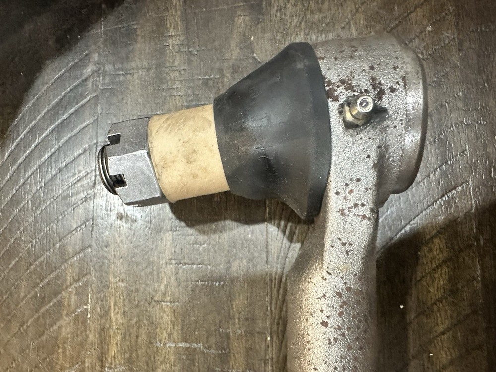 Freightliner Steering Drag Link OEM 14-10281-000