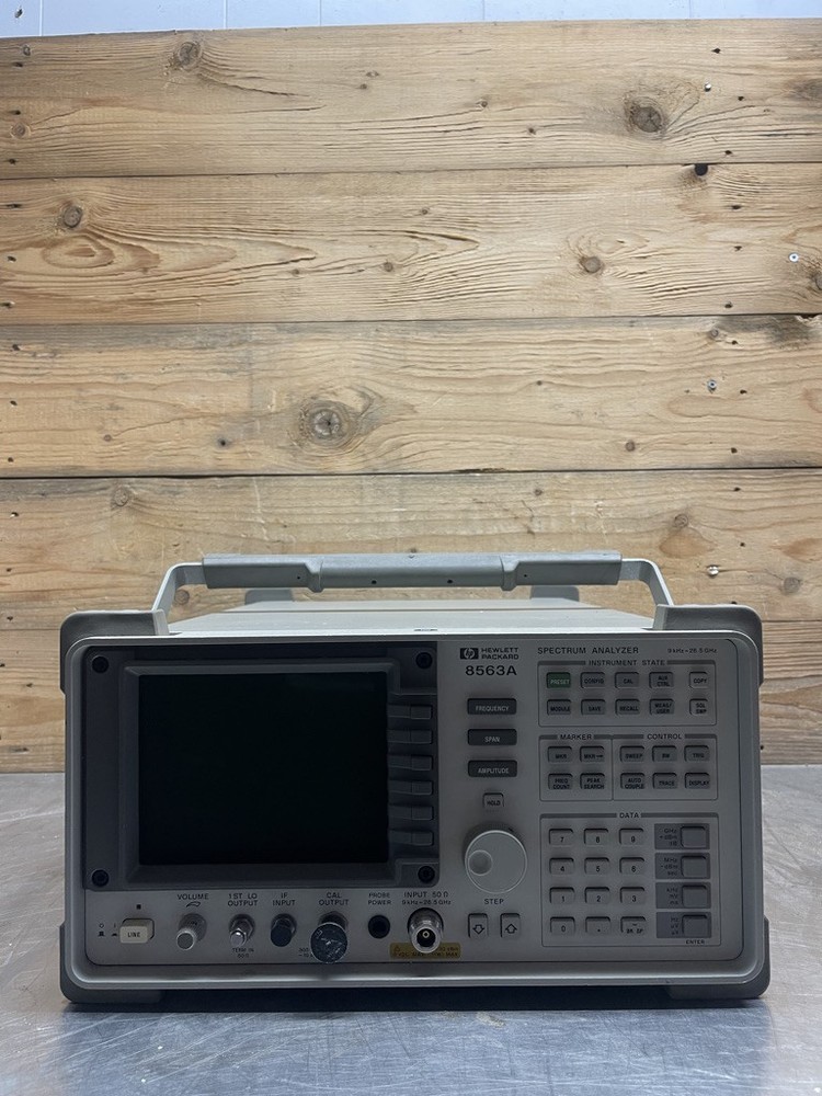 HP 8563A Spectrum Analyzer 9kHz–26.5GHz Hewlett Packard Tested Powers On