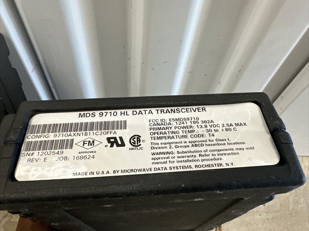 Lot of 2 Microwave Data Systems MDS 9710 High Performance DSP Data Transceiver