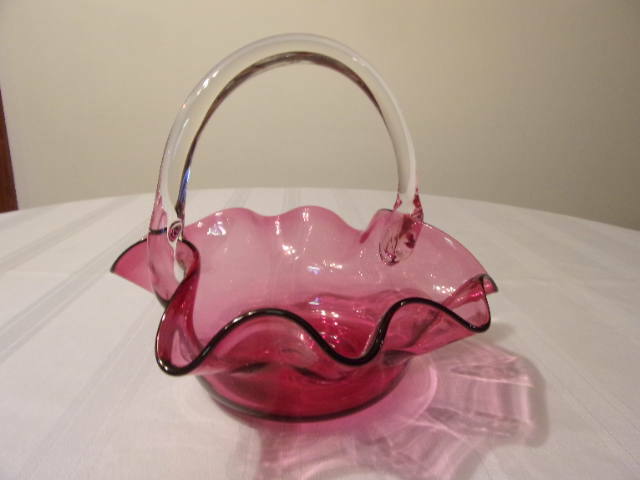 NICE CRANBERRY GLASS HAND BLOWN BASKET WITH CLEAR HANDLE
