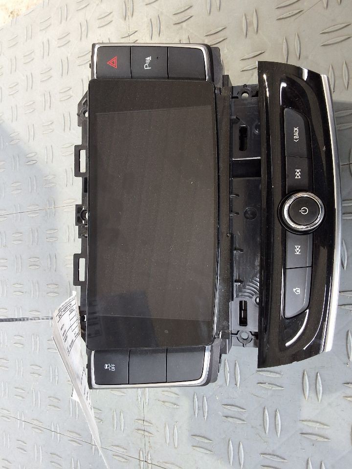 2020-2024 Buick Enclave Display and Control Panel