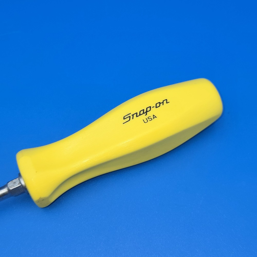 Snap On Tools #2 Phillips 14" Yellow Hard Plastic Handle Screwdriver NOS
