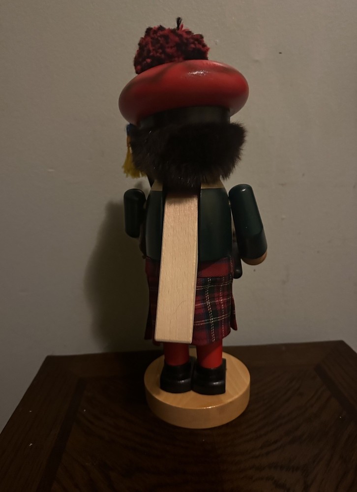 Steinbach Nutcracker 15" Scottish Bagpiper