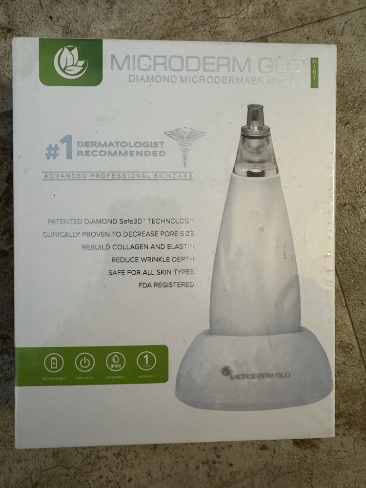 Microderm GLO Diamond Microdermabrasion Machine and Suction Tool