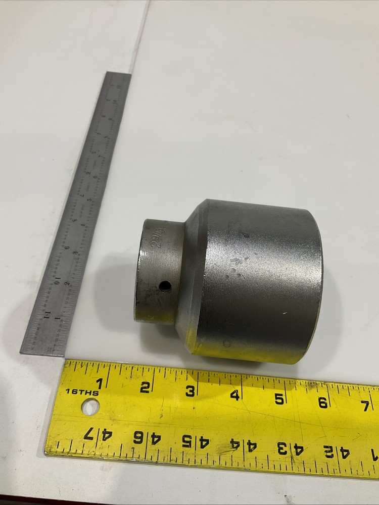 NBM CO 2-9/16 12POINT SOCKET Y2M