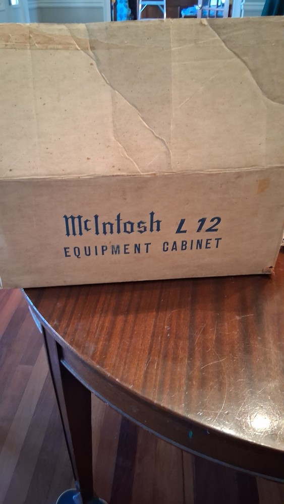 McIntosh L 12 Original box