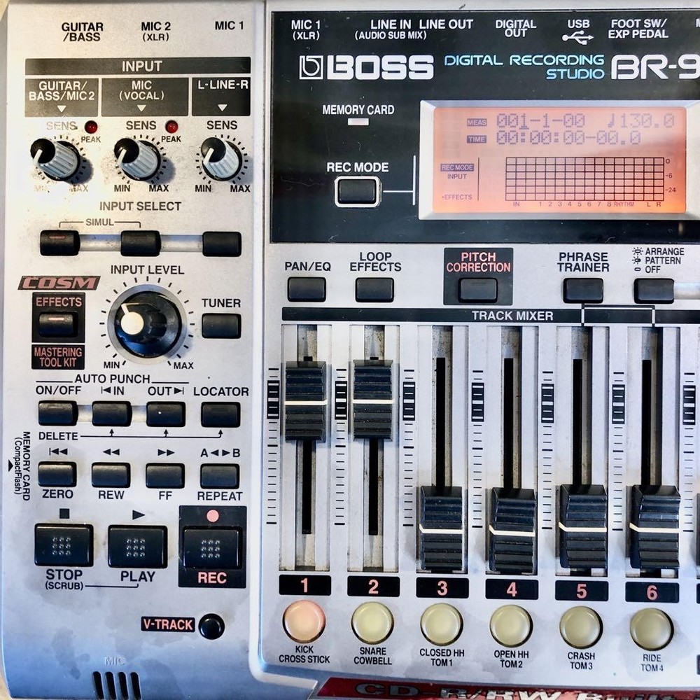 BOSS BR-1600CD Digital Record Studio Multi Track Recorder