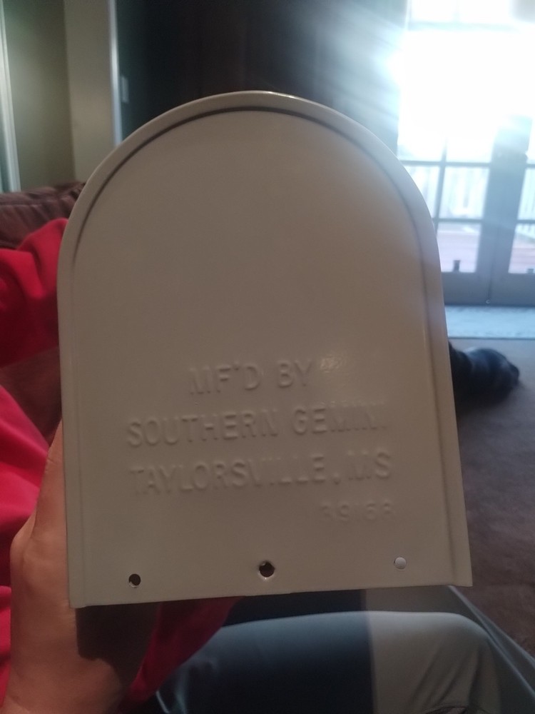 Southern Gemini Rural Mailbox