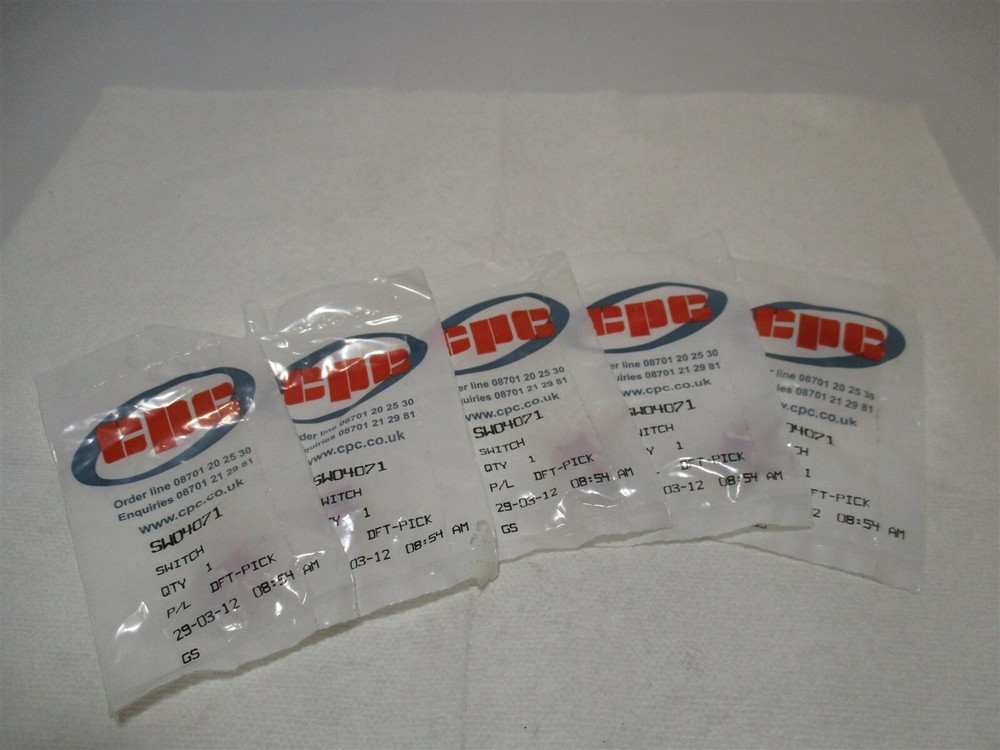 Multicomp (2AS4T2A1M7RE) Washable Panel Mount SPDT (On)-Off-(On) Toggle Switch