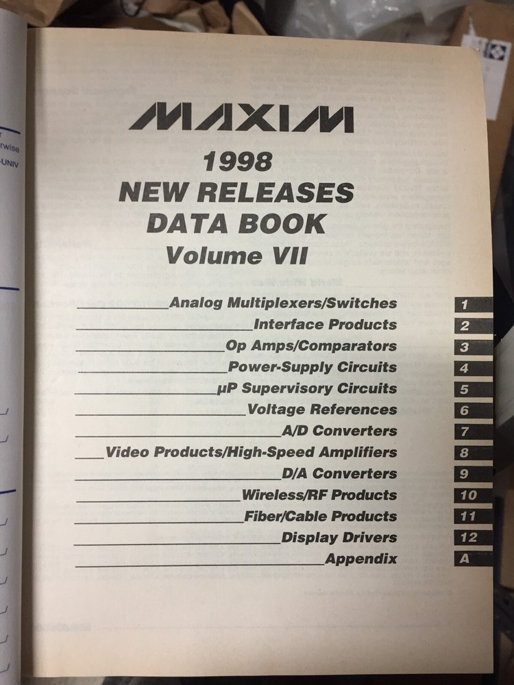 Data Book = Maxim Semiconductor Six Volume Set plus Applications Highlight = Lot
