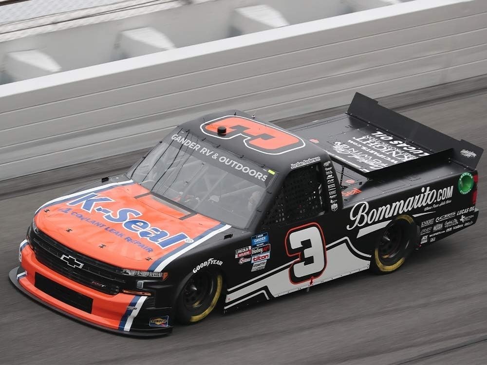 Ultimate 16oz Head Gasket Repair Sealer - Quick, Permanent Engine Solution