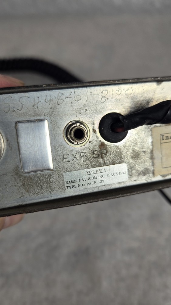 Vintage PACE CB Radio CB133 With Microphone Howard Electronics NOT TESTED