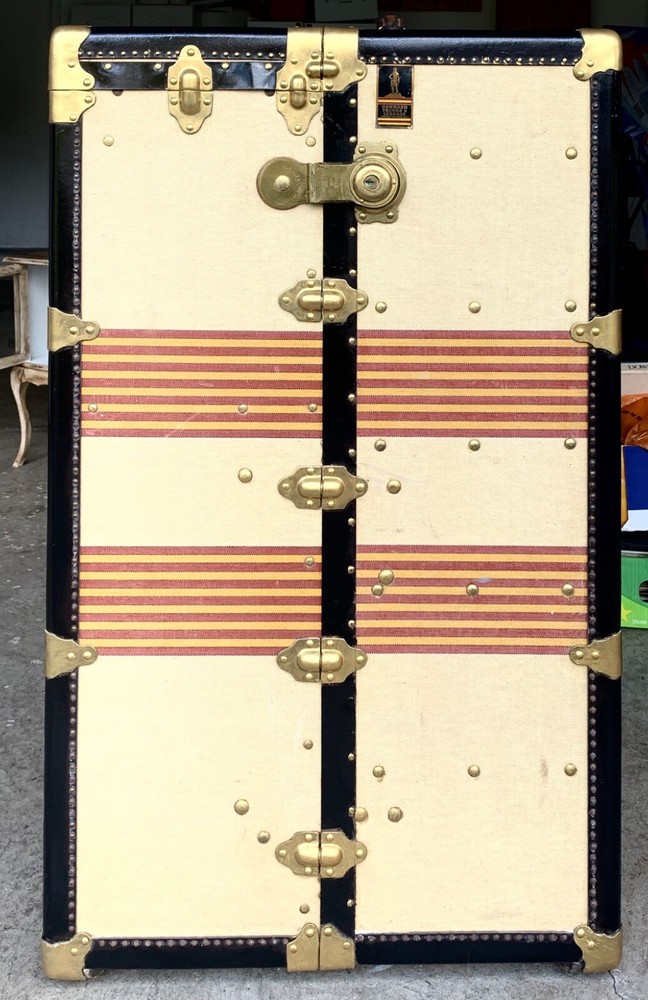 Antique Oshkosh Steamer Trunk American Craftsmanship