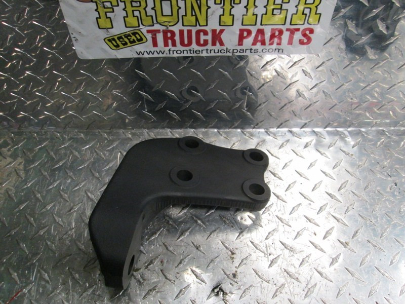 Peterbilt MERC Engine Mount 01-25316-002 (548-10886)