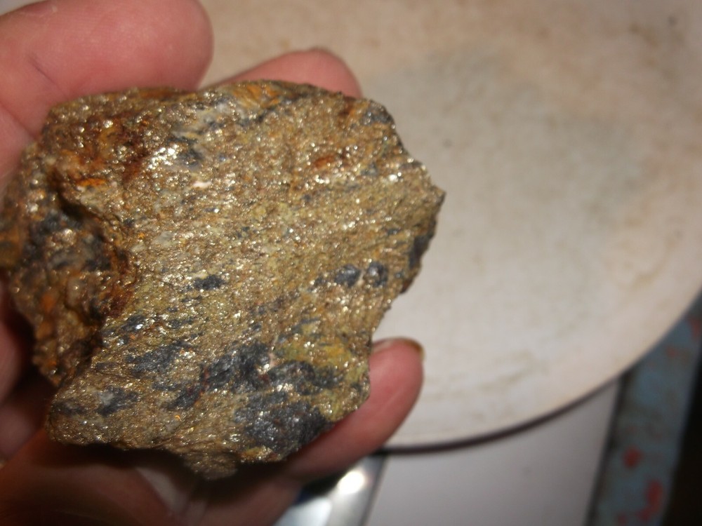 Gold, silver, copper, 92 grams samples ,ore high grade .