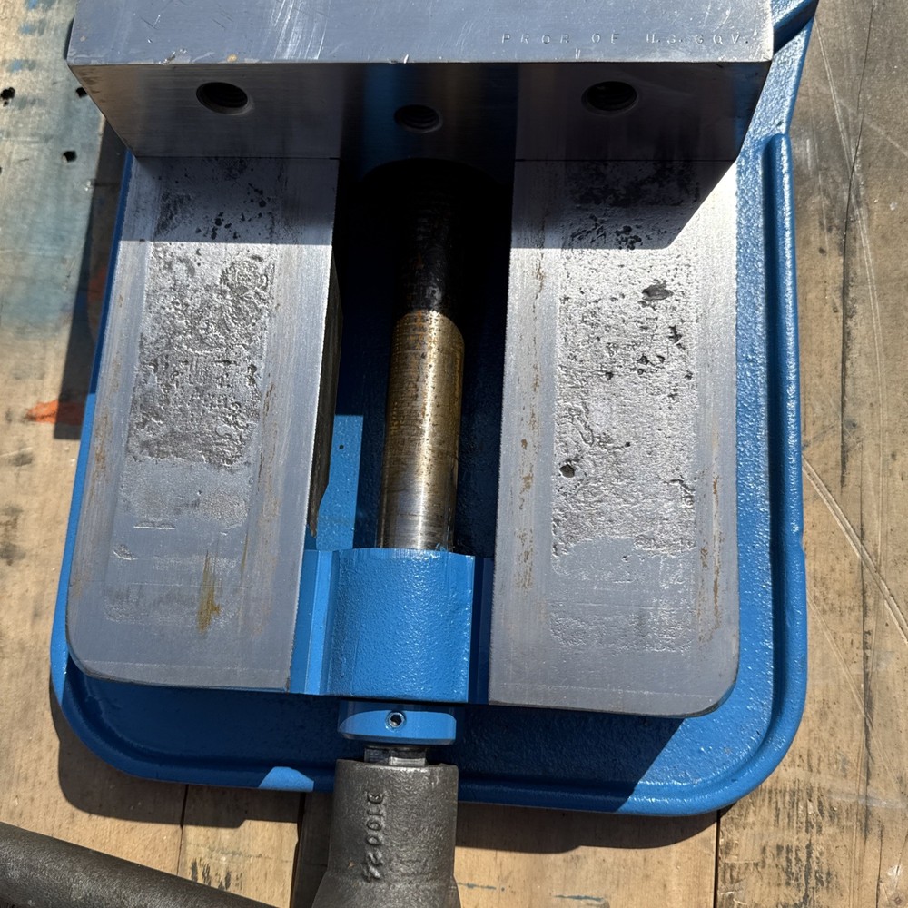 KURT D100 VISE (002