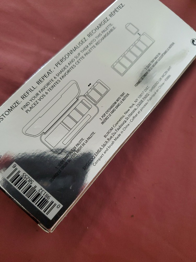 Buxom Empty Customizable Eyeshadow Palette / New With Box