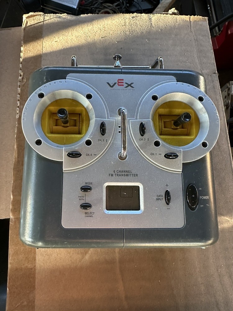 VEX Robotics FM RC transmitter 276-2151 #61 REMOTE CONTROLLER 6 CHANNEL