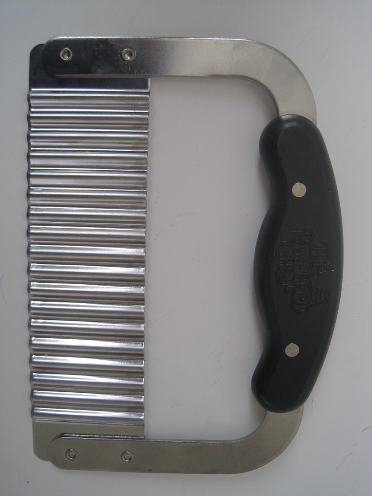 Pampered Chef Stainless Crinkle Cutter