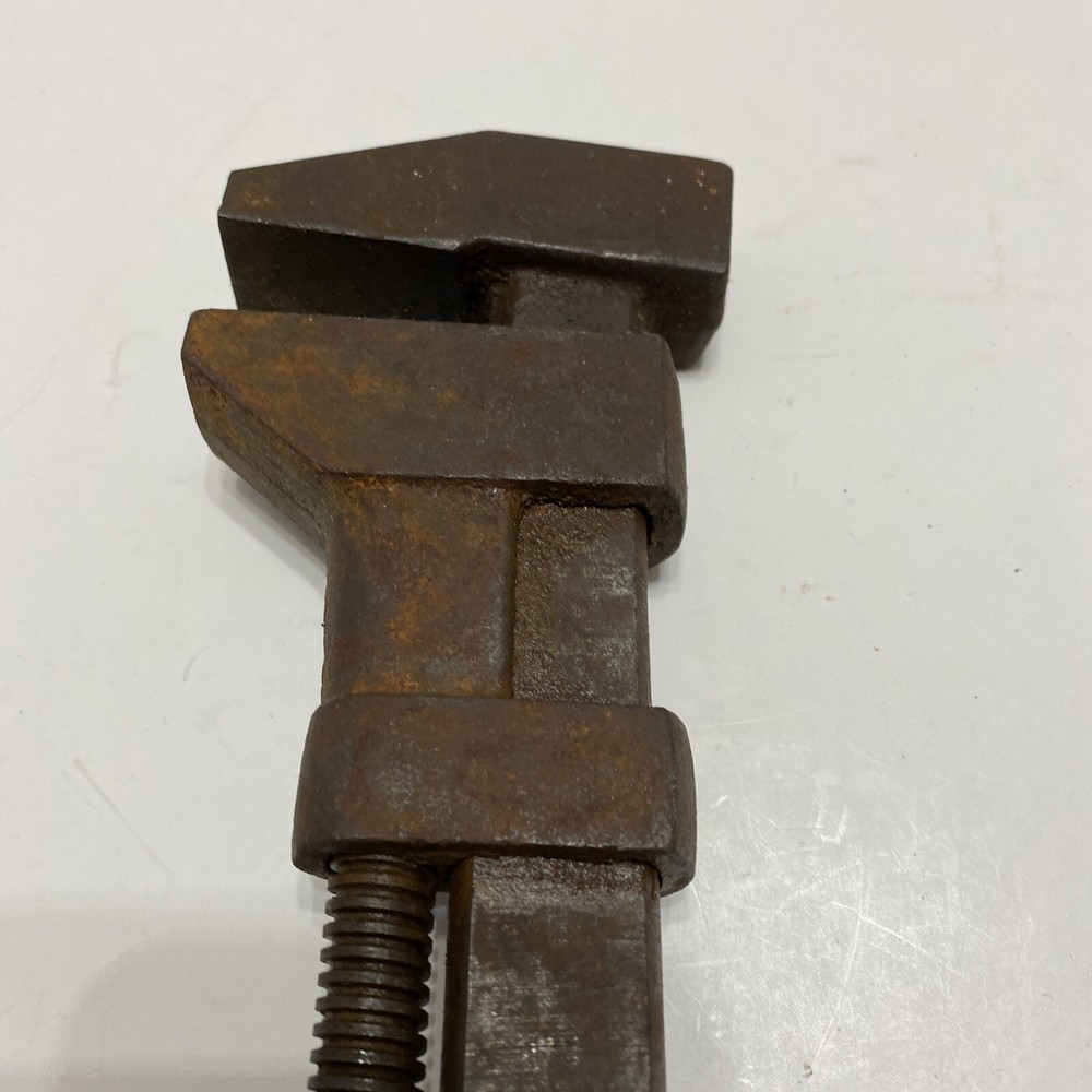 Vintage Metal Pipe Wrench 12”