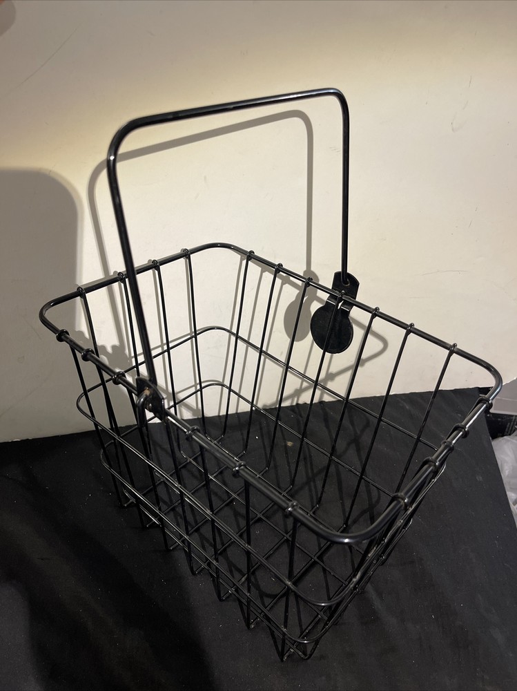 Wald Metal Wire Basket W/ Handle Black Mint Condition
