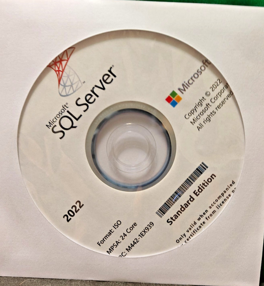 Microsoft SQL Server 2022 Standard Edition, 24 Core License, DVD Installation