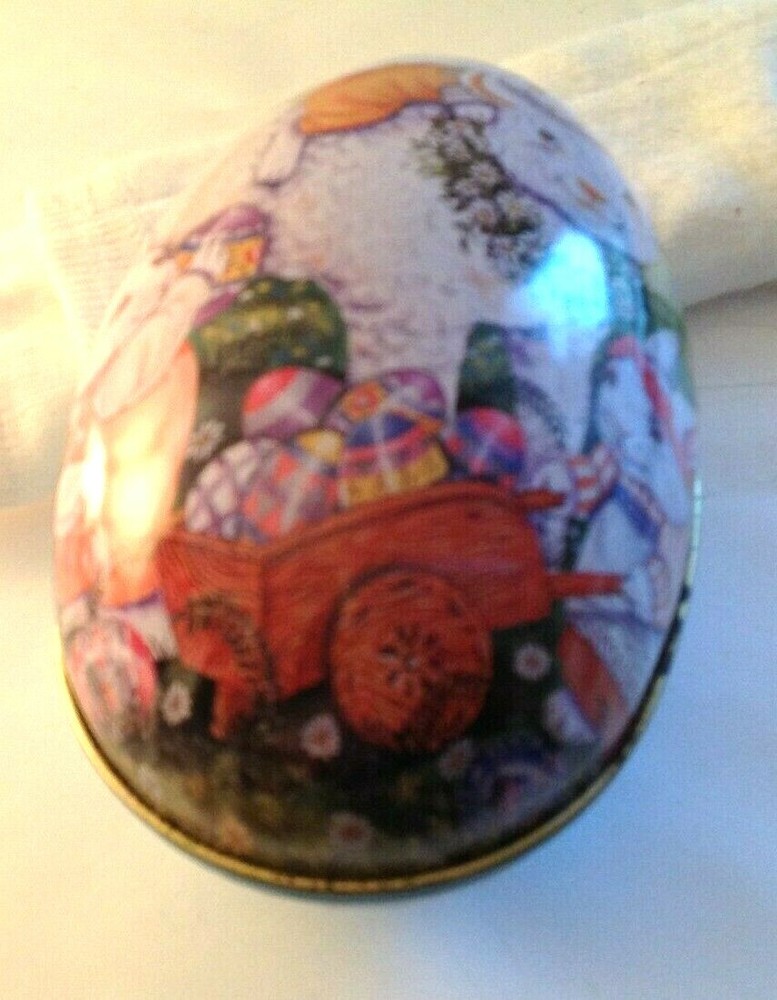 Easter Egg Candy Metal Tin – Lamb with Bunnies Delivering Easter