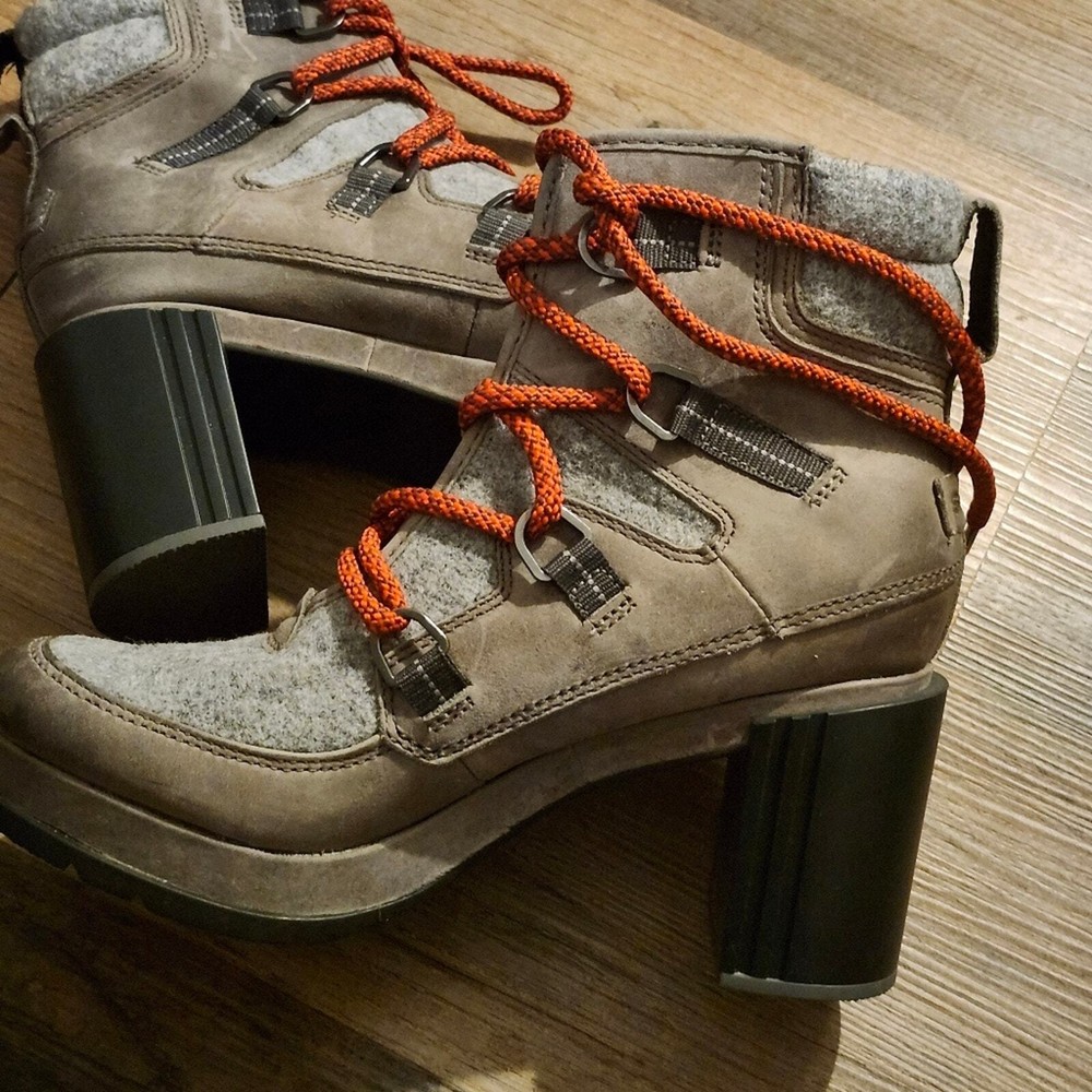 Sorel Ankle Boots Blake. Gray. Size 8.5