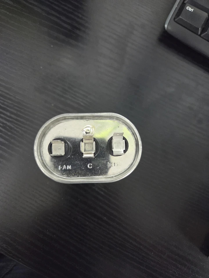 Carrier Run Capacitor Oval, 370V, Dual 5/5 MFD