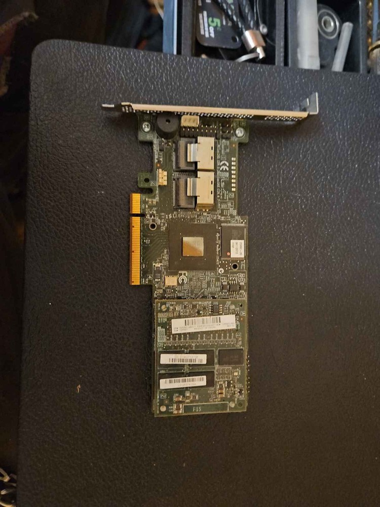 HP Smart Array P410 512MB 2-Port PCIe x8 SAS RAID Controller