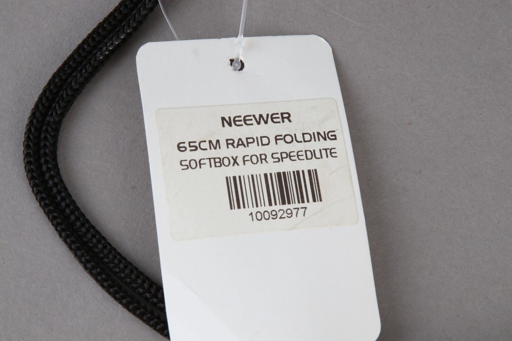 Neewer 65CM rapid folding softbox for Canon Speedlite