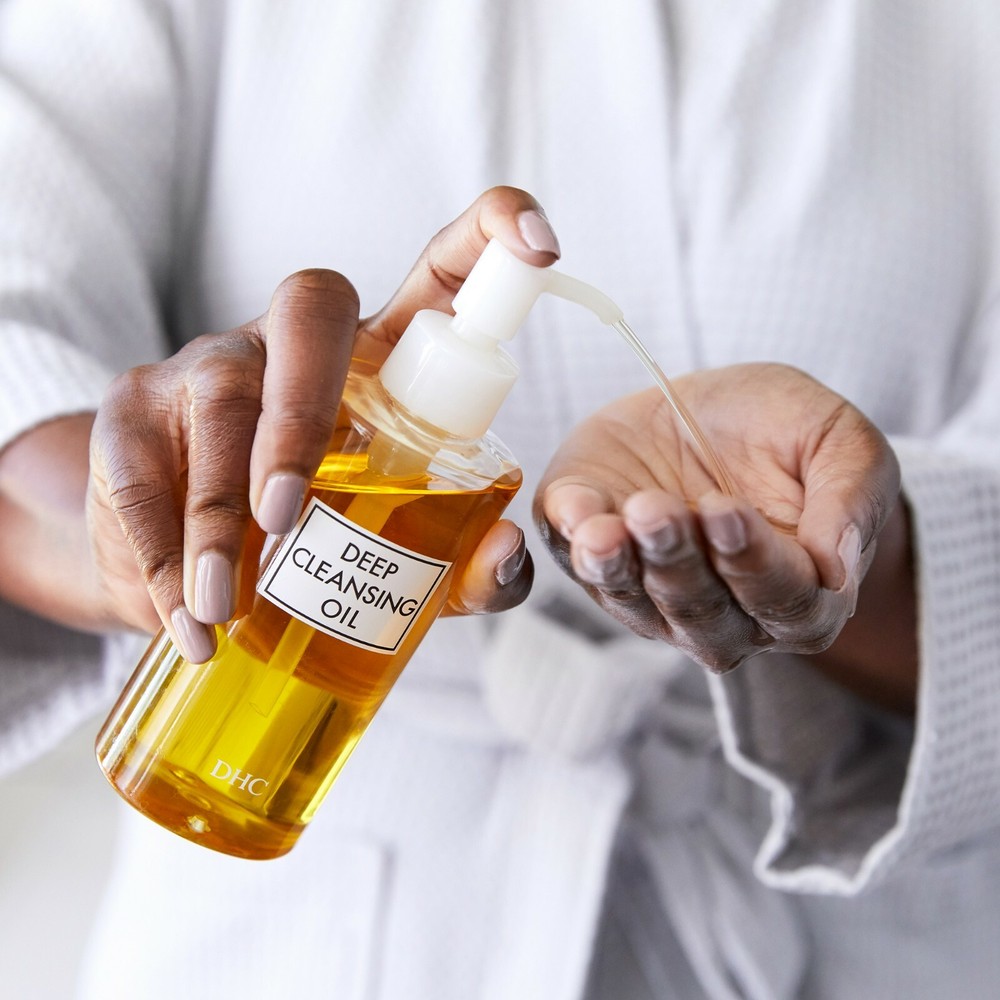 DHC Deep Cleansing Oil, 6.7 fl oz, includes 4 free samples