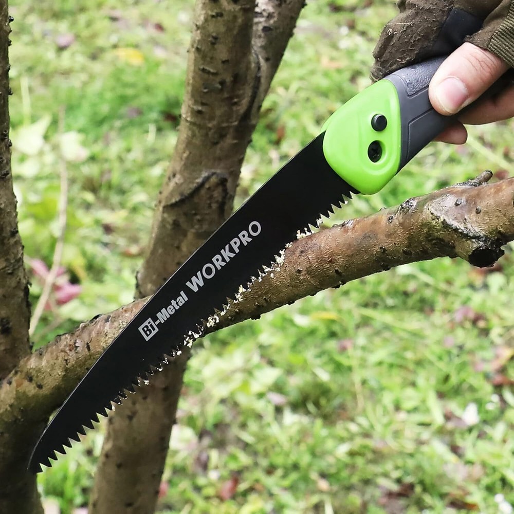 WORKPRO Folding Saw 18cm Three-sided Teeth Elastomer Resin Grip & Safety Button