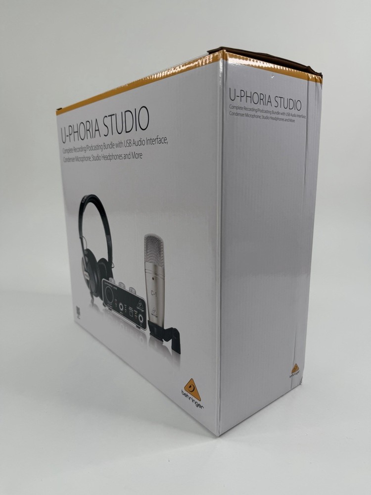 Behringer U-Phoria Studio Recording/Podcasting Bundle