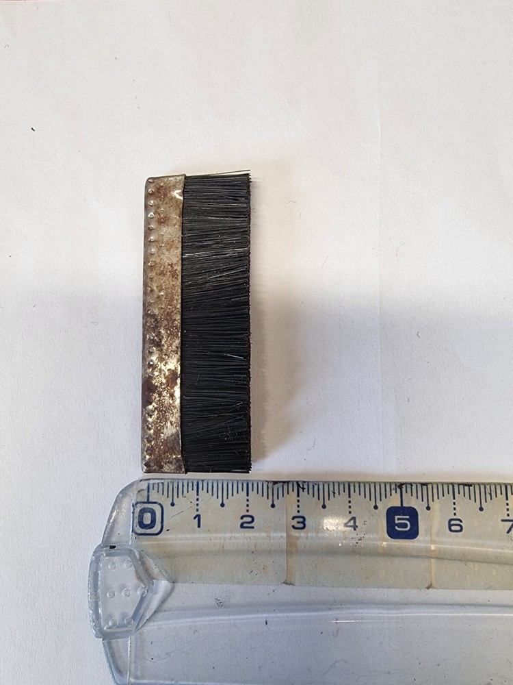 Knitting machine brushes 6cmx2cm