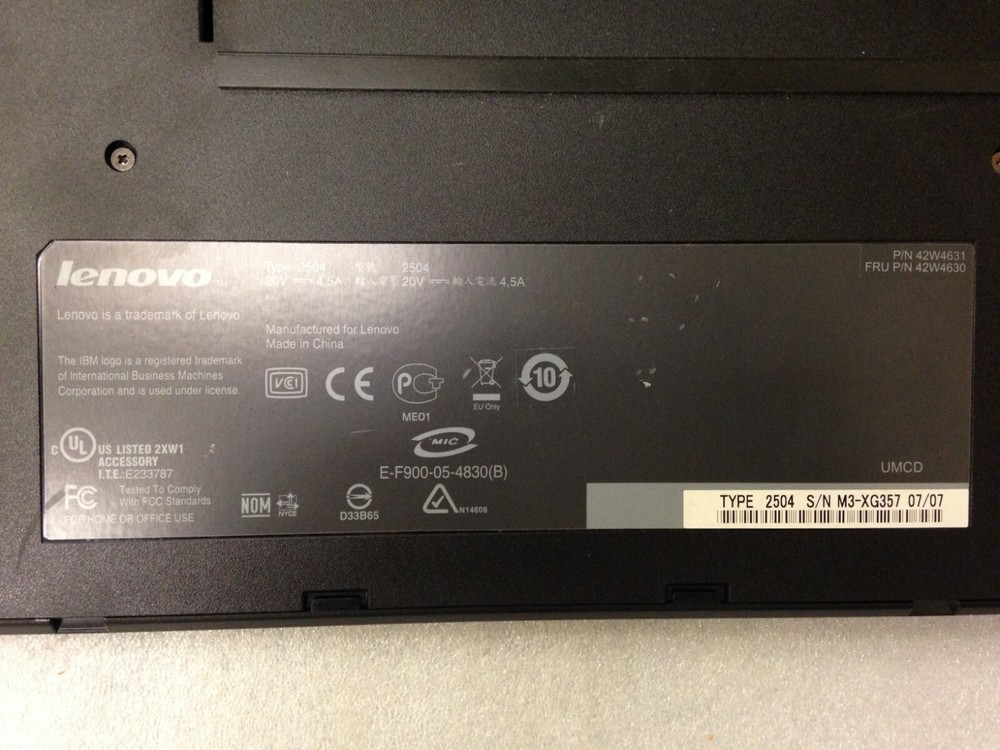 IBM Lenovo 42W4630 2504 ThinkPad Docking Station.