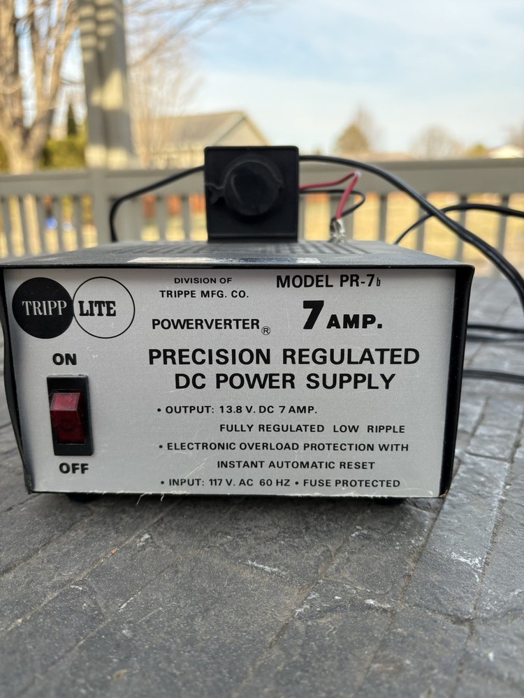 Tripp Lite Powerverter Model PR-7b 13.8V