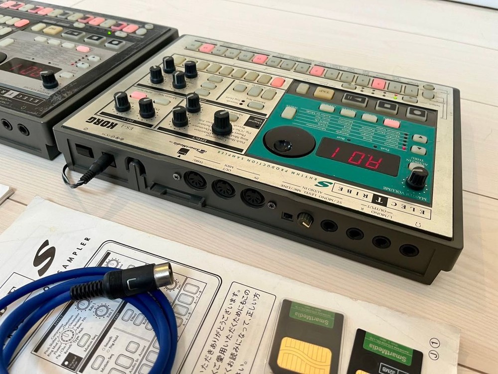 KORG ELECTRIBE ES-1 Sampler Groovebox Synth with Power Adapter SmartMedia