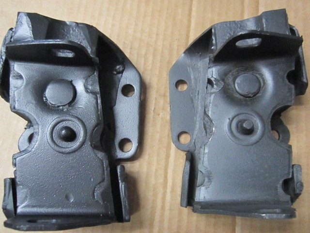 FORD ENGINE MOTOR MOUNT MOUNTS PAIR 429 460 V8 ENGINE MERCURY