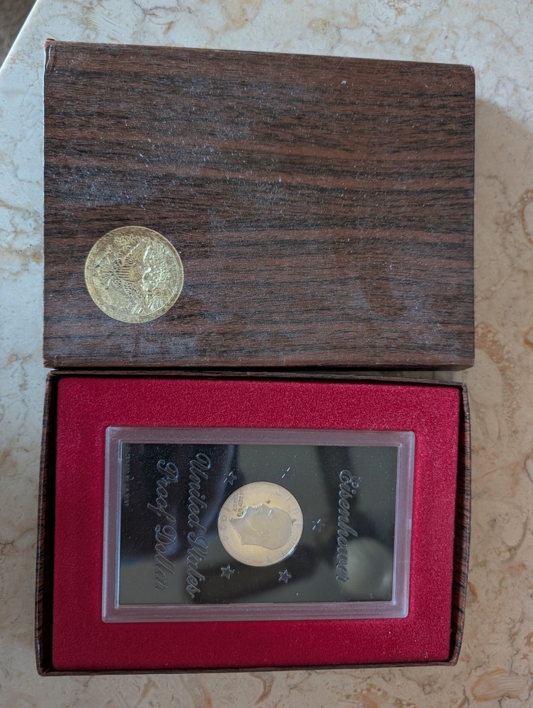 1974 Eisenhower $1 Proof Uncirculated Coin in U.S. Mint Packaging
