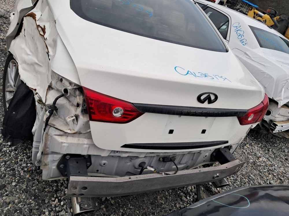 Q50 2014 Glove Box 4892284