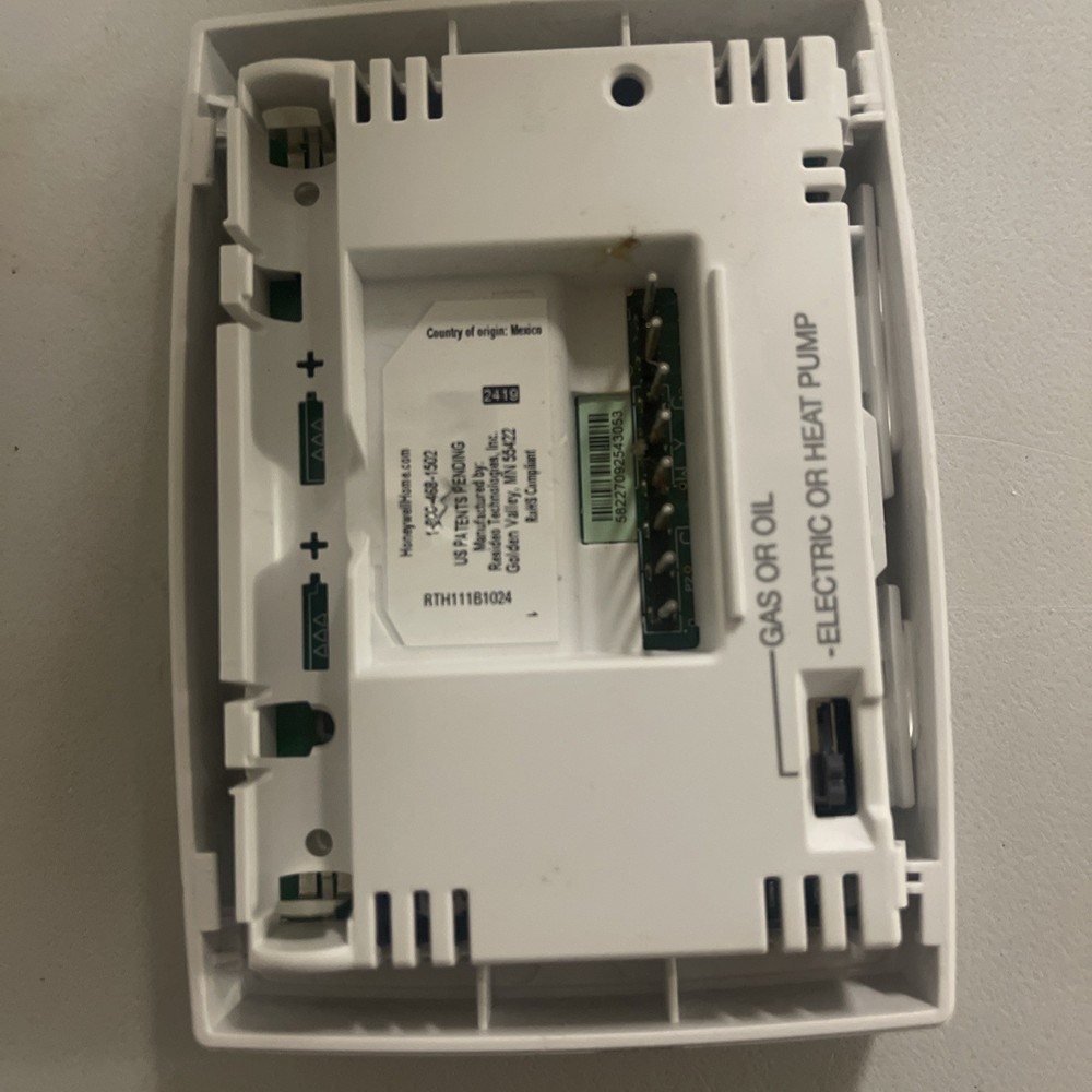 Honeywell RTH111B1024 Digital Non-Programmable Thermostat - White