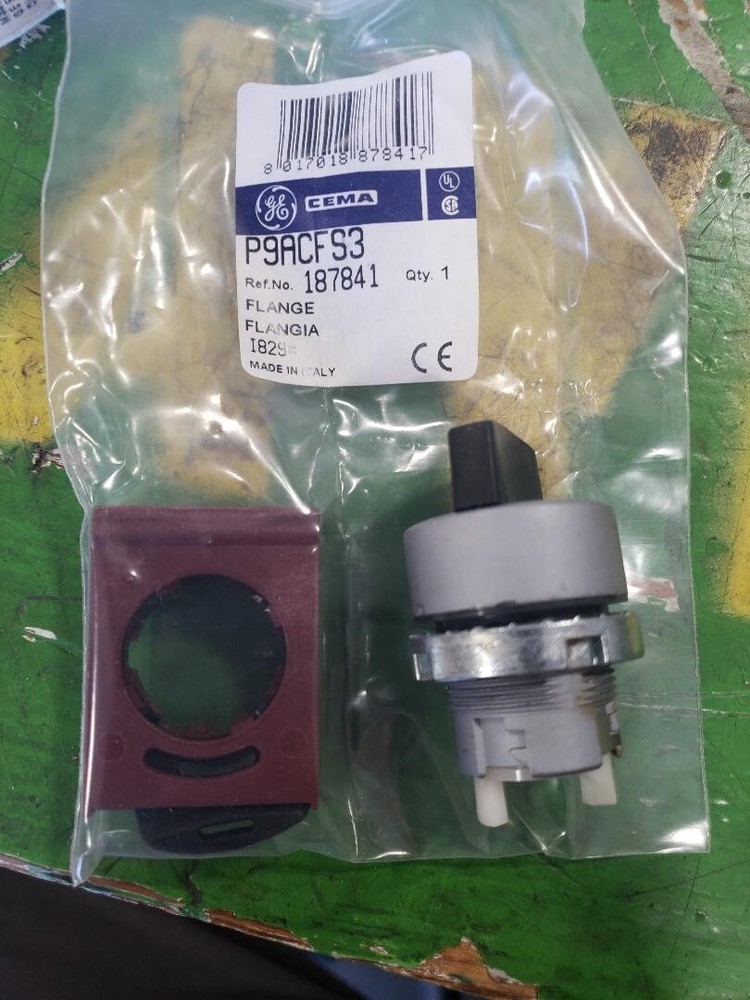 GENERAL ELECTRIC P9MSMD5N 2 Position Selector Switch (open)