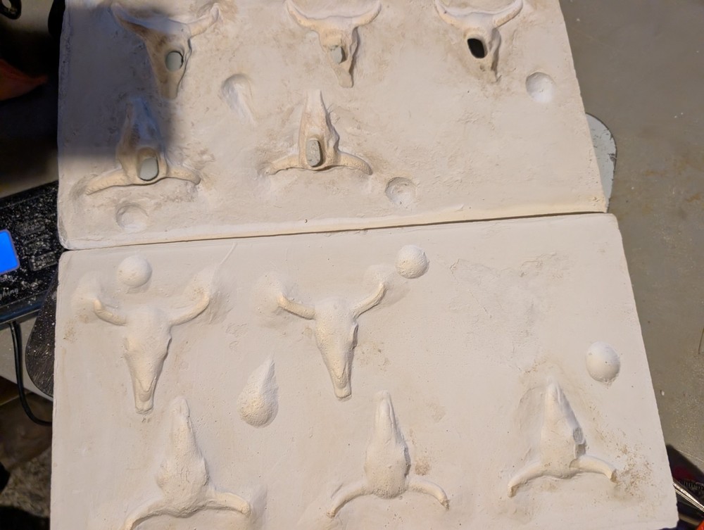 Cow Skulls Vintage Slip Casting Ceramic Mold