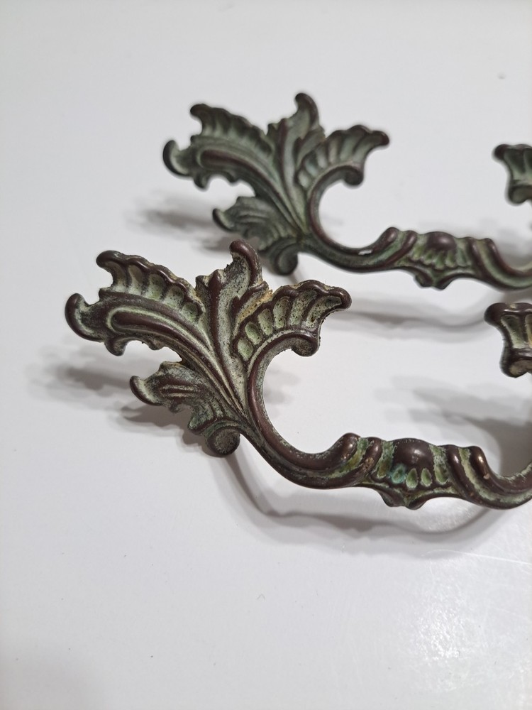 Set Of 4 Rustic French Provincial Style Drawer Pulls