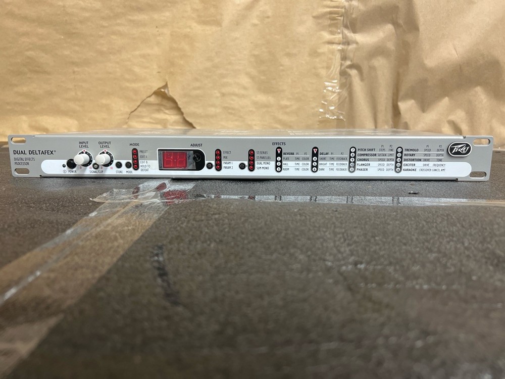 *VERY CLEAN*PEAVEY DDF2 MULTI EFFECTS PROCESSOR (R7A008667)